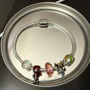 Set of Star Wars, Marvel Sterling Silver bracelet 21cm with charms
